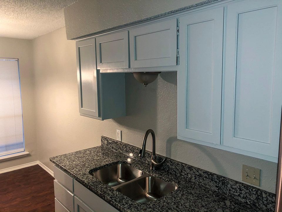 1st image of 101 Peachtree Ct APT B