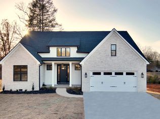 191 Pleasant Retreat Rd, Travelers Rest, SC 29690