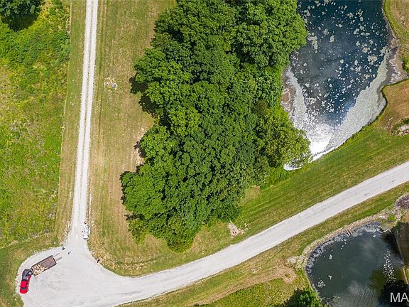 5th image of 11 Days Spring Ln