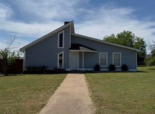 4301 Edgehill St, Wichita Falls, TX 76306