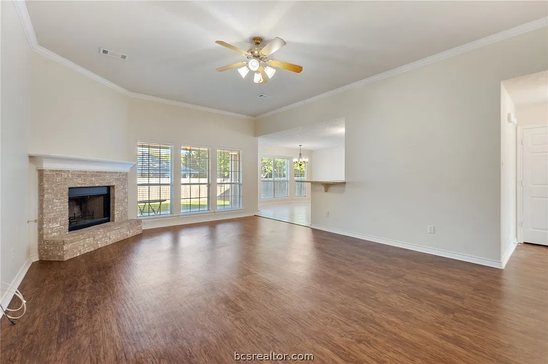 3 bed, 1674 sqft, $2,450 — Photo 3