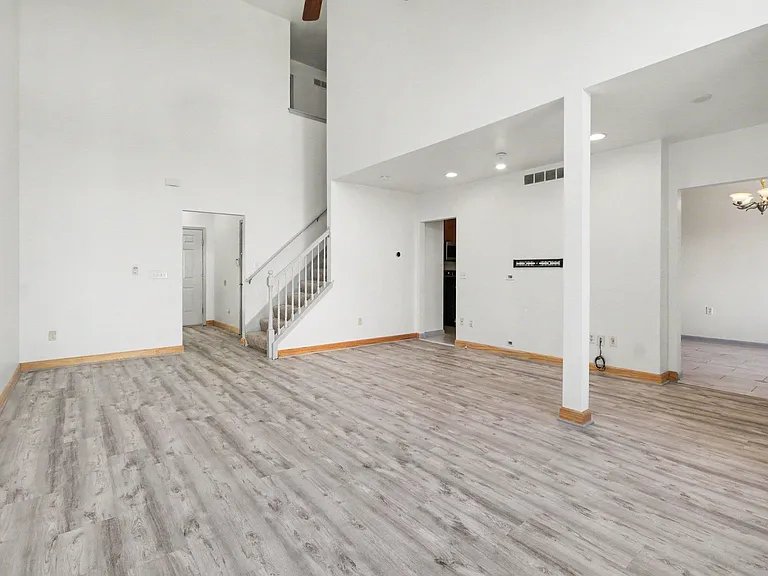 29307 Douglas Dr — Photo 5