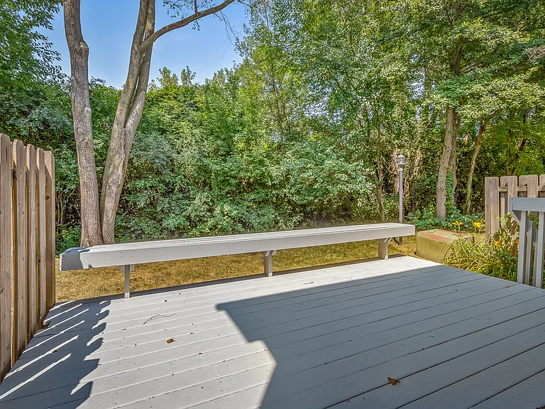 834 Swallow St — Photo 30