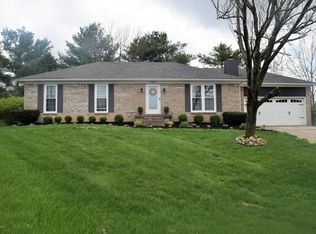 1203 Spring Ct, Goshen, KY 40026