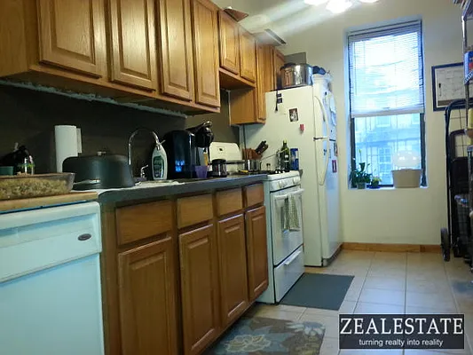 Rented by ZealEstate Group Inc | media 52