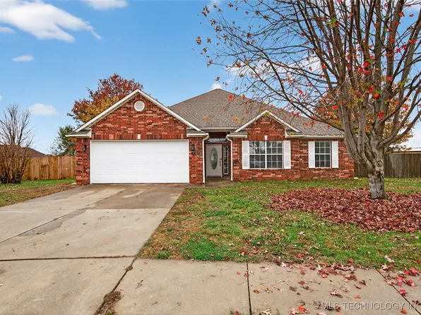 4743 Sunview Ct, Bartlesville, OK 74006