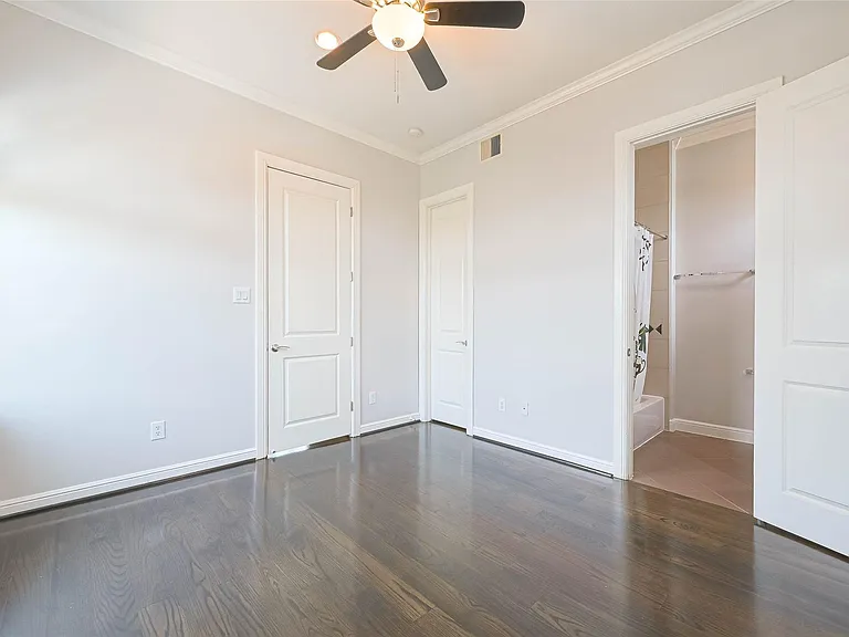1739 Oakdale St — Photo 40