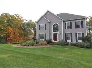 33 Northland Rd, Windham, NH 03087