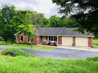 141 Dora Trl, Ridgeway, VA 24148