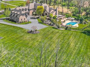 7445 Driftwood Rd E, Northampton, PA 18067