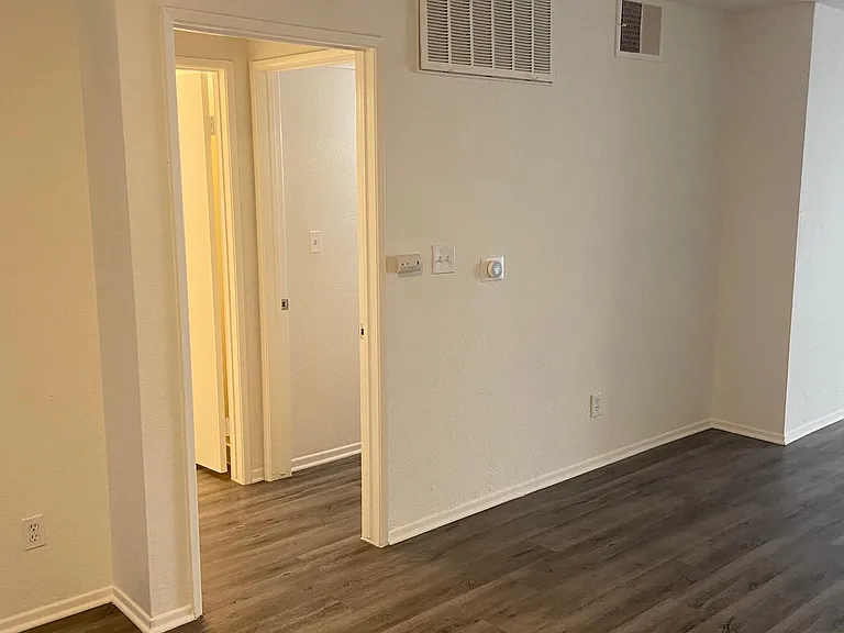 Victory Apartments — Photo 5