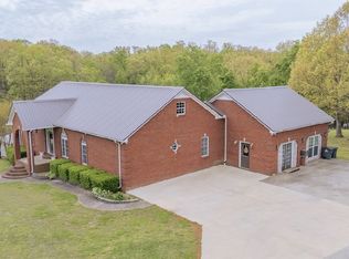 430 N Trojan Blvd, Collinwood, TN 38450