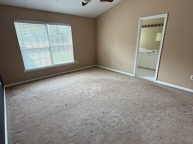 Master Bedroom Walk in closet