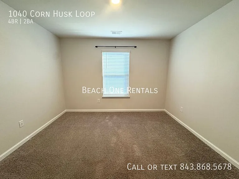 1040 Corn Husk Loop — Photo 6