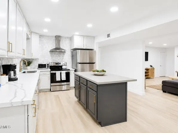 843 N JAY Street, Chandler, AZ 85225