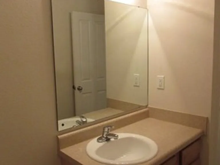 118 Andrews Dr — Photo 25
