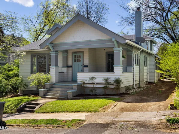 1006 NE Thompson Pl, Knoxville, TN 37917