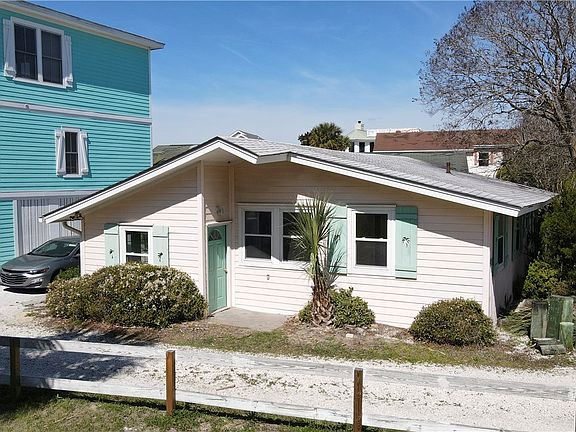 3rd image of 1605 Chatham Avenue #A