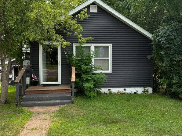 906 Scribner St, Spooner, WI 54801