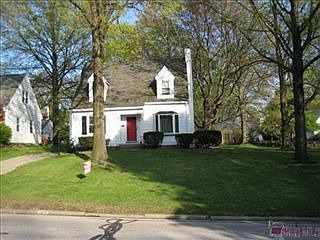 1st image of 1645 26th St