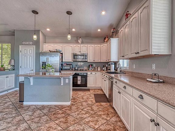 4th image of 6688 W Calle Lorensita