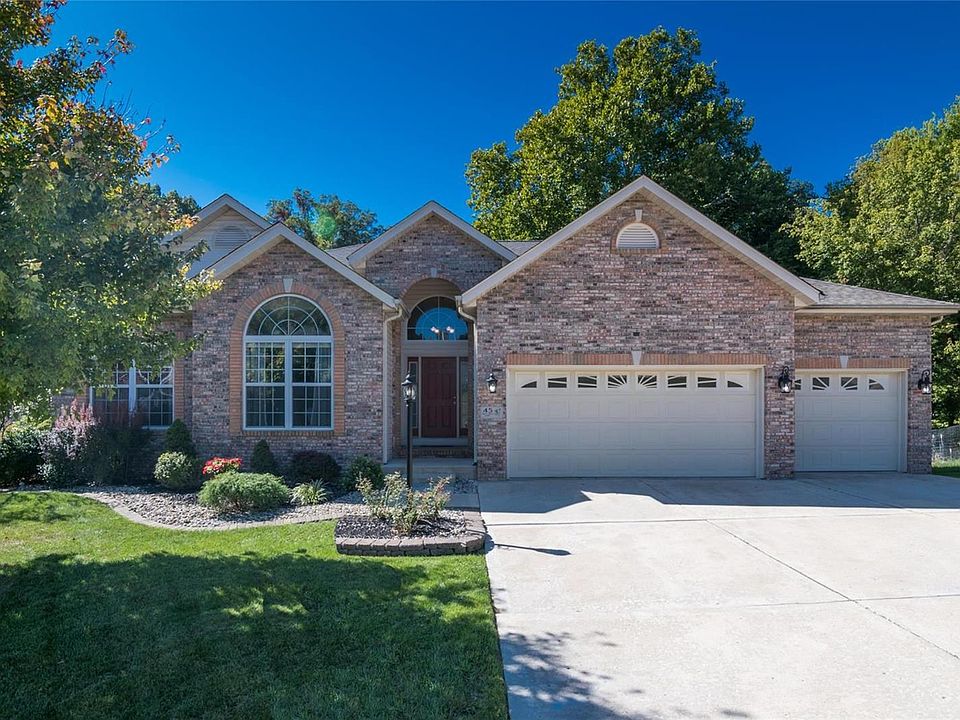 1st image of 45 Wolfe Creek Ct