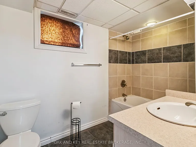 487 Burbrook Pl — Photo 16