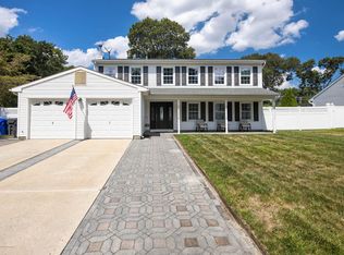 646 Mark Manor Dr, Brick, NJ 08723