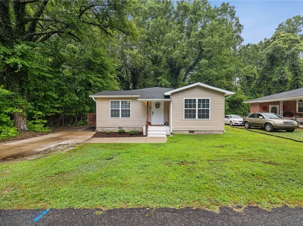 109 Boyce Cir, Belton, SC 29627