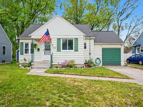 1104 Hoyt St SE, Grand Rapids, MI 49507
