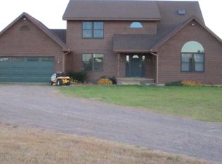 46 E Stark Rd, Esko, MN 55733