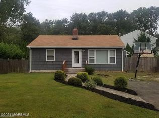 27 E 1st St, Howell, NJ 07731
