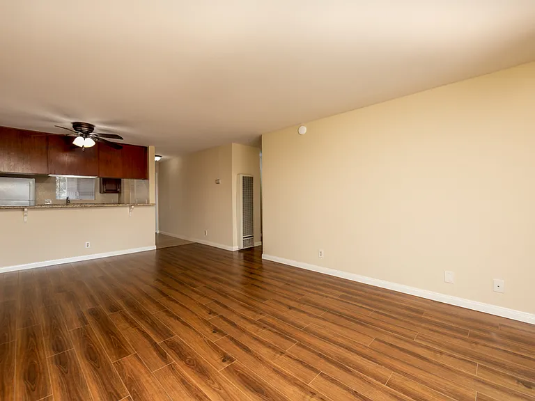 1635 Obispo Ave #D — Photo 6