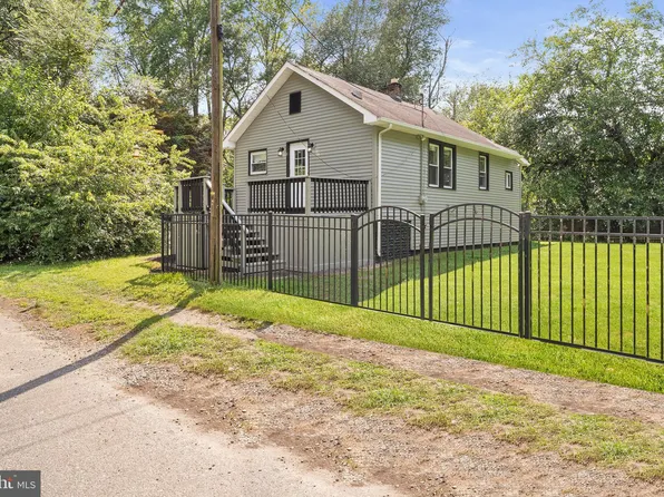 113 22nd Ave, Monroeville, NJ 08343