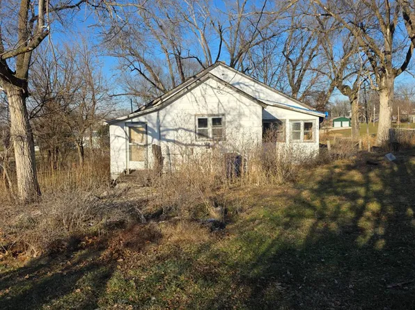 303 S Dekalb St, Princeton, MO 64673