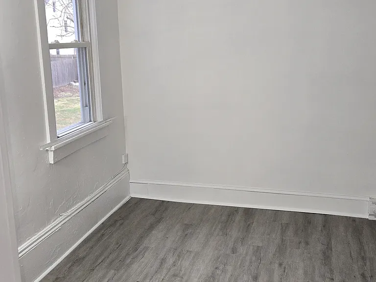 916 Wolcott Ave #3 — Photo 10