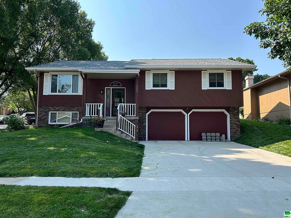 1st image of 2332 Pueblo Dr