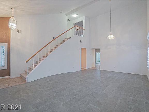 3rd image of 8520 Sierra Cima Ln