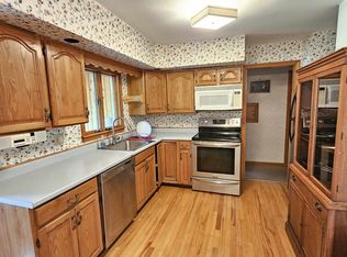 2337 Union St, Hermon, ME 04401