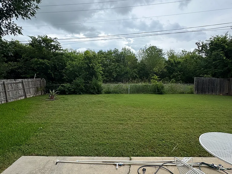 1717 Parkside Cir — Photo 32