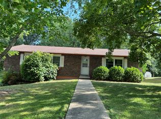 56 Carriage Rd, Hannibal, MO 63401