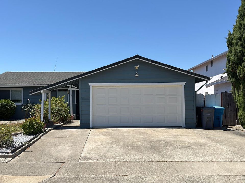 1st image of 5 Stetson Drive