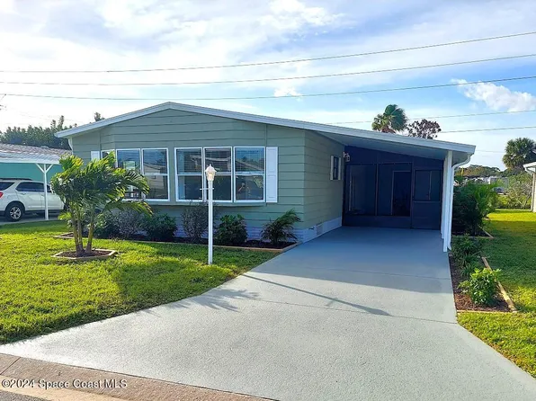 825 Vireo Dr, Barefoot Bay, FL 32976