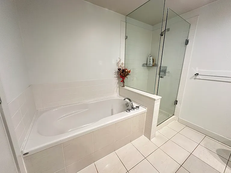 Master Ensuite Bathroom