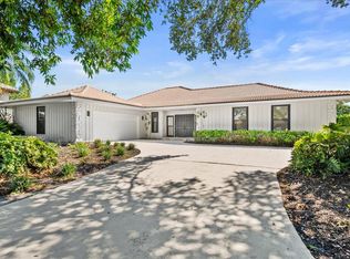 13 Cambria Rd, Palm Beach Gardens, FL 33418