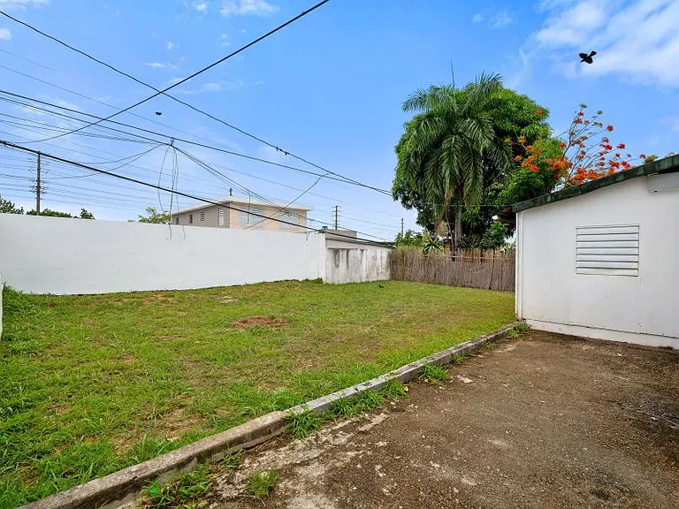 Urb Crown Hills 127 Calle Carite — Photo 10