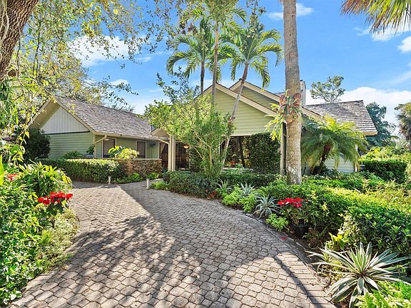 2nd image of 5824 SE Glen Eagle Way