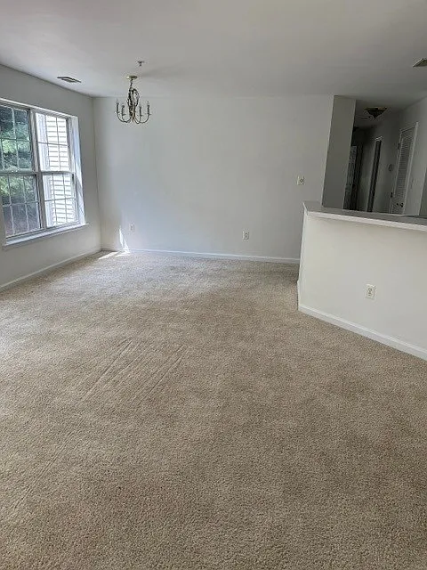 3 bed, 1240 sqft, $1,575 — Photo 4