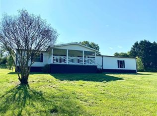 48 Steve Watts Dr, Taylorsville, NC 28681
