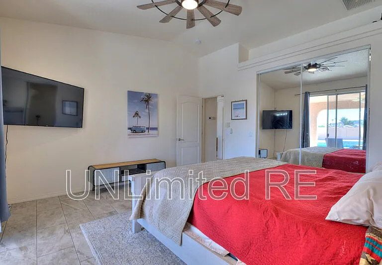 304 Acoma Blvd S — Photo 80